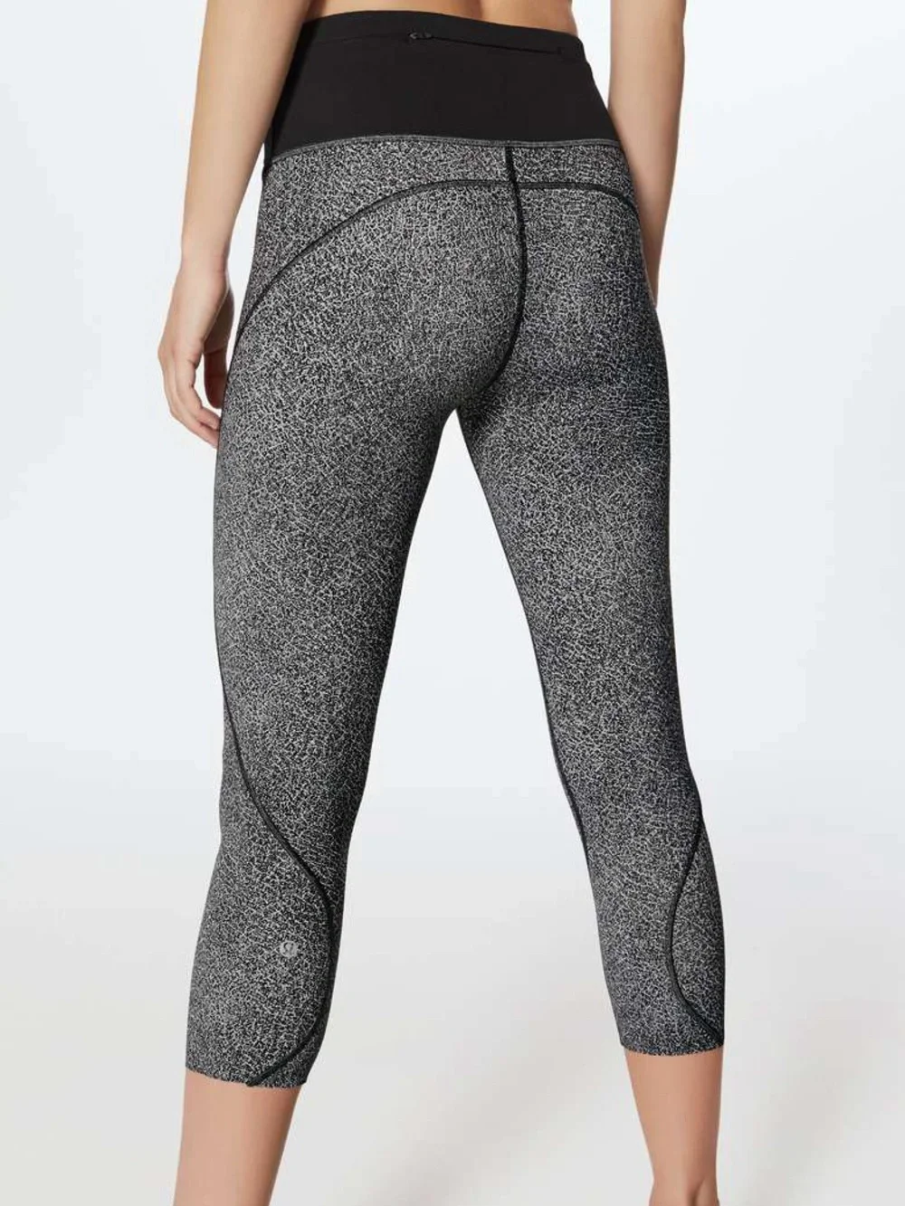 Lululemon Run The Day Crop *23
